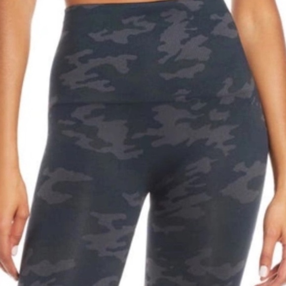 Spanx Leggings - Picture 3 of 5